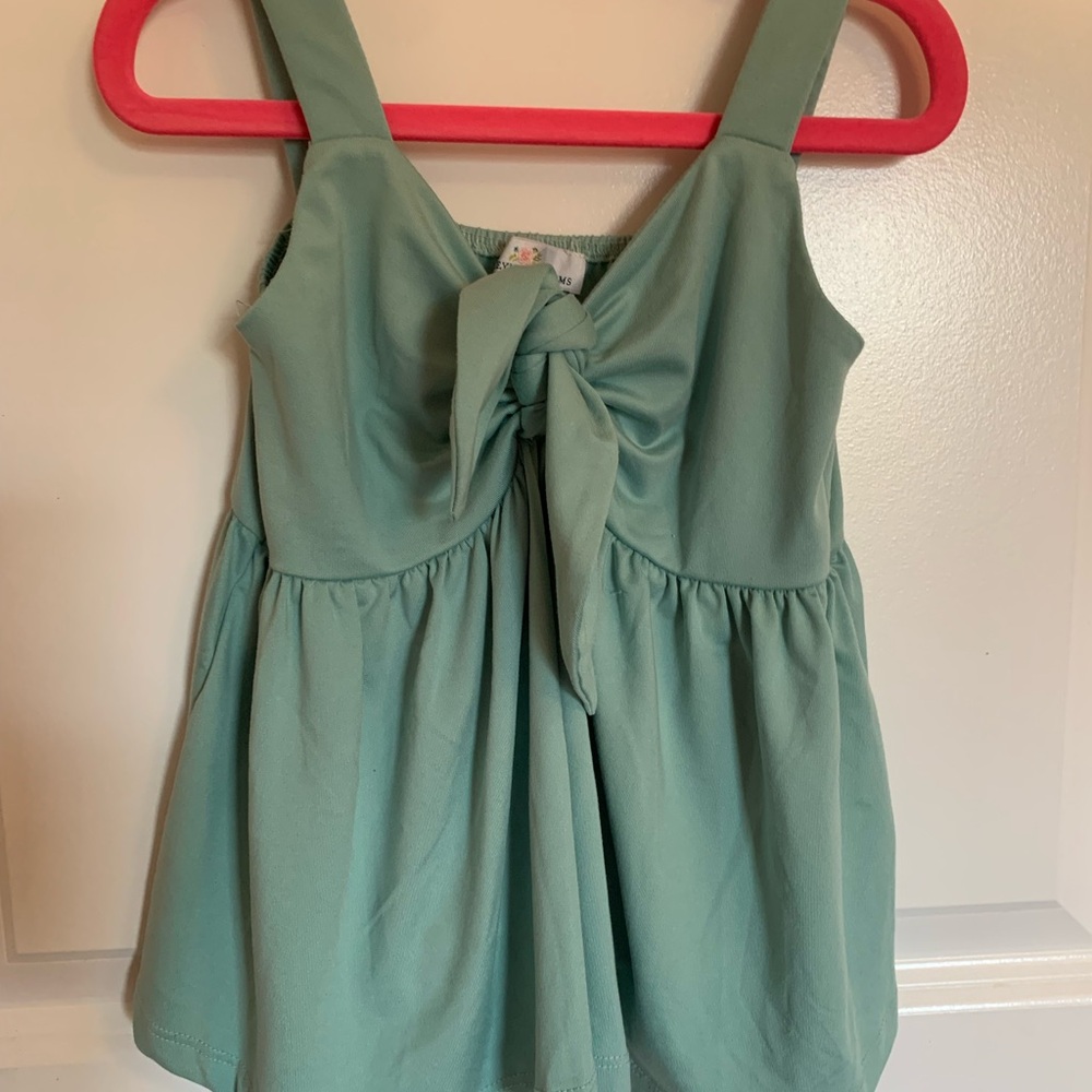 Mint Green Sleeveless Shirt with Bow